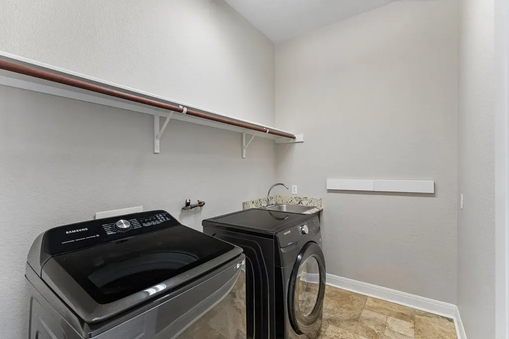 11813 Eagles Glen Drive Austin TX 78732