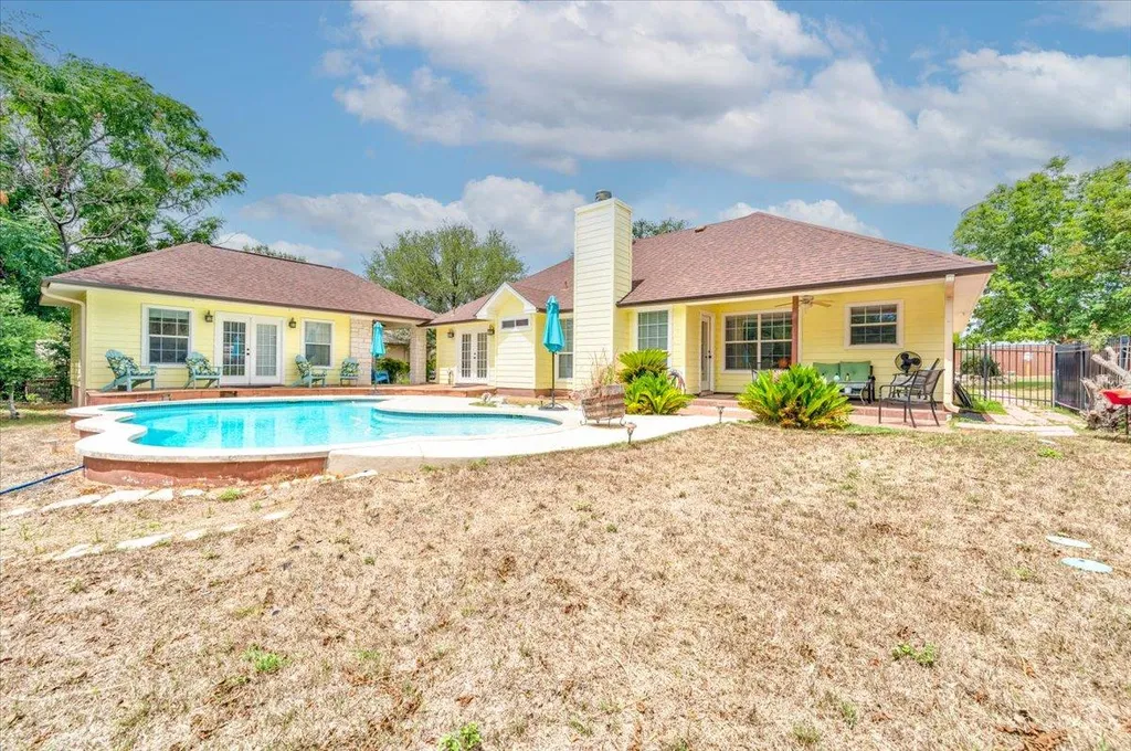 18609 Venture Drive Point Venture TX 78645