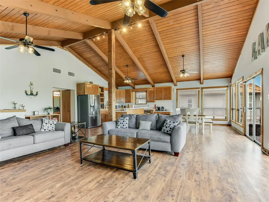 3714 Parliament Cove Lago Vista TX 78645
