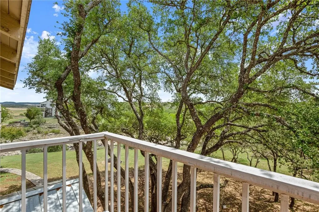3714 Parliament Cove Lago Vista TX 78645