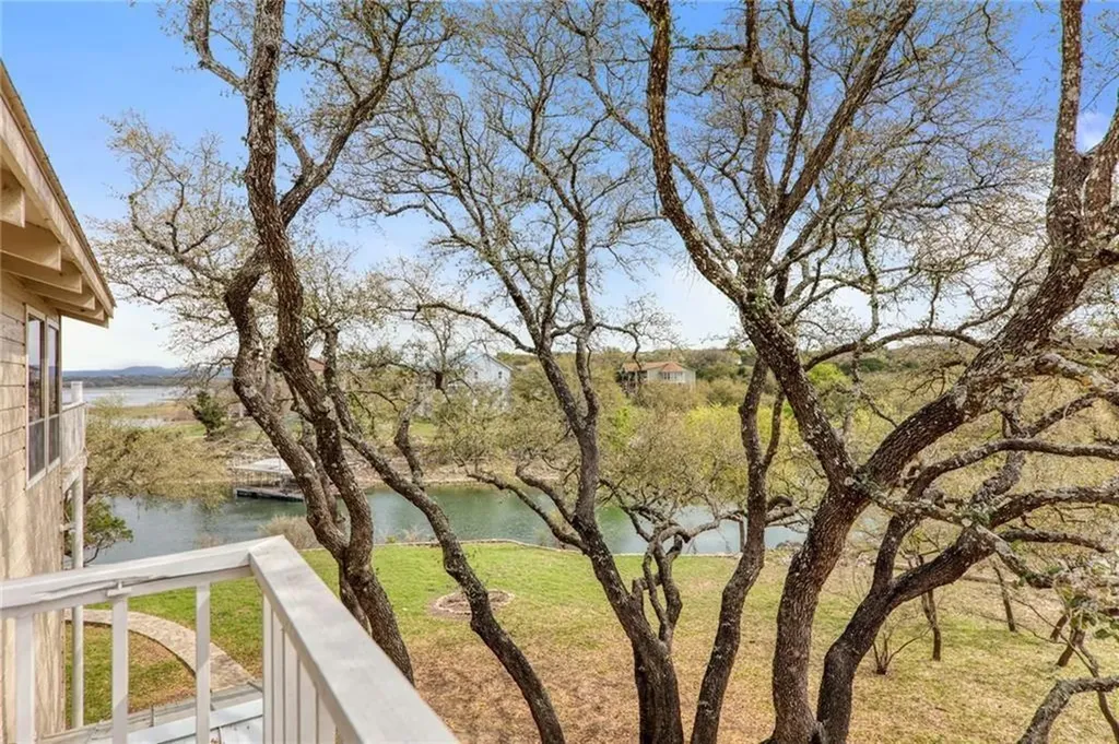 3714 Parliament Cove Lago Vista TX 78645