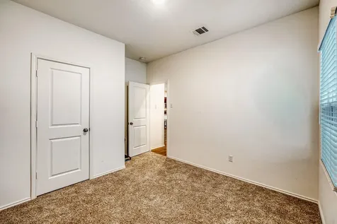 308 Geode Glen Maxwell TX 78656