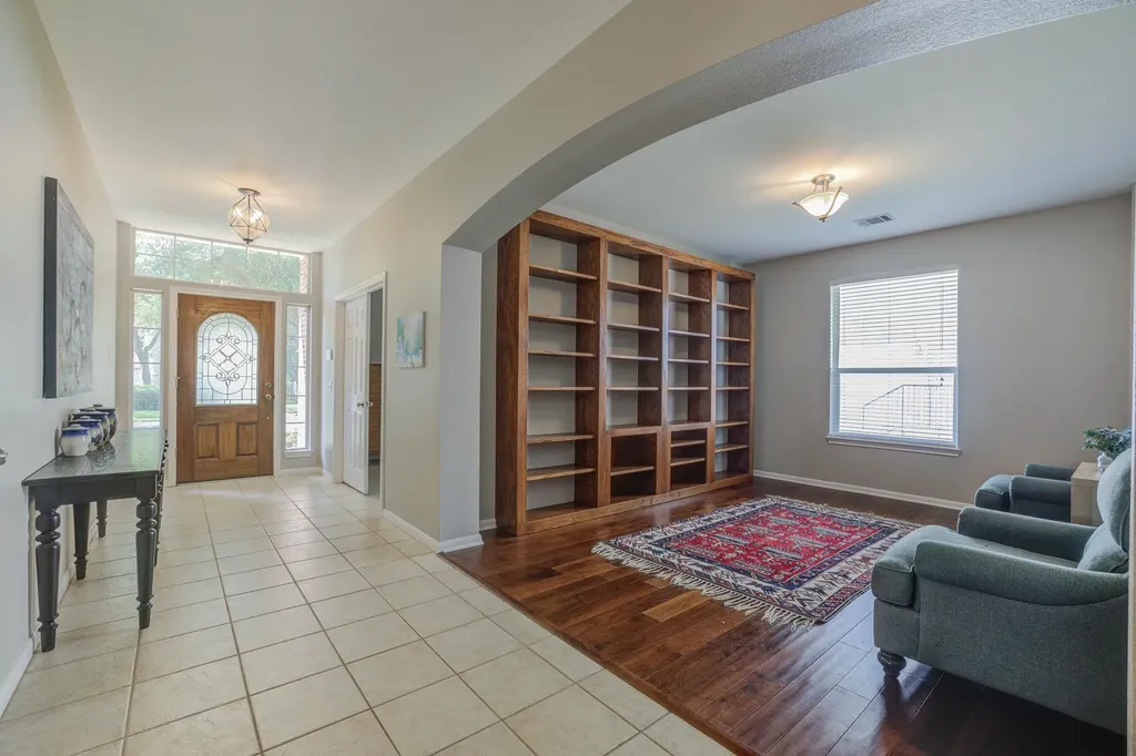 6021 Ronchamps Drive Round Rock TX 78681