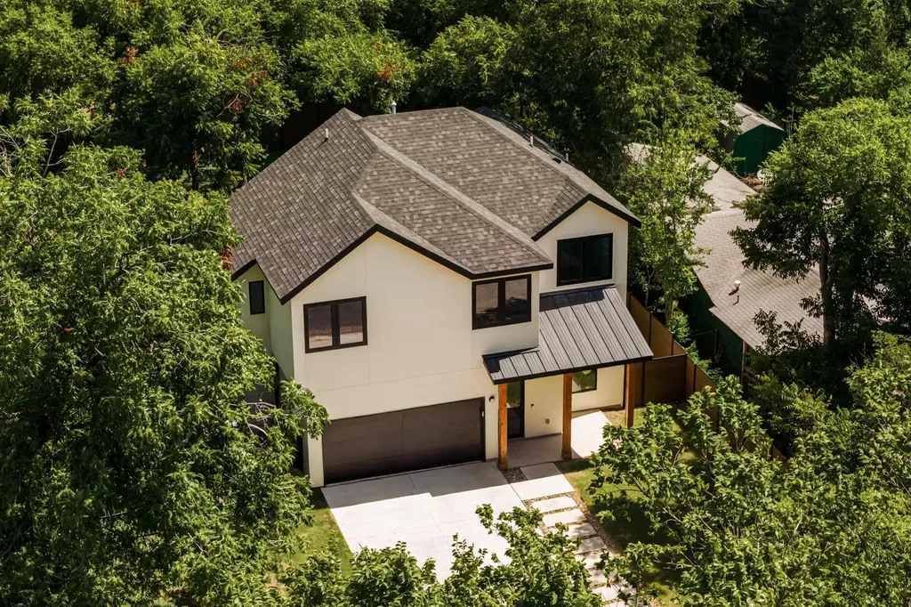 3210 Thompson Street Austin TX 78702