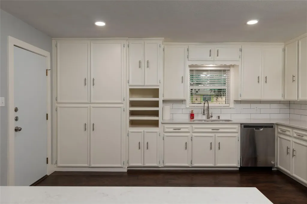 1005 George Street Taylor TX 76574