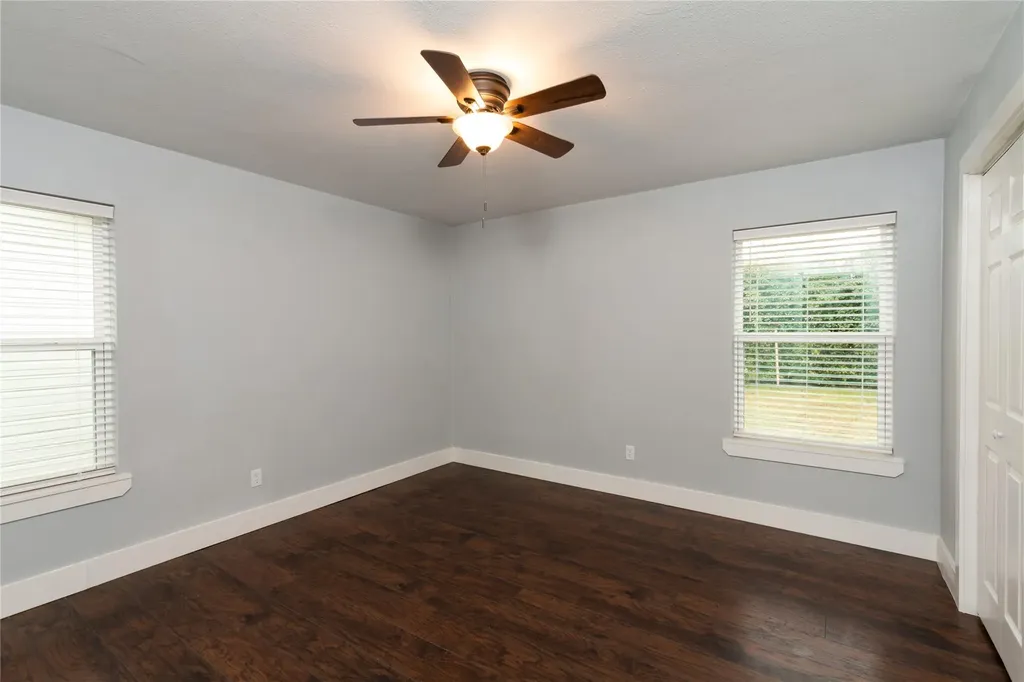 1005 George Street Taylor TX 76574