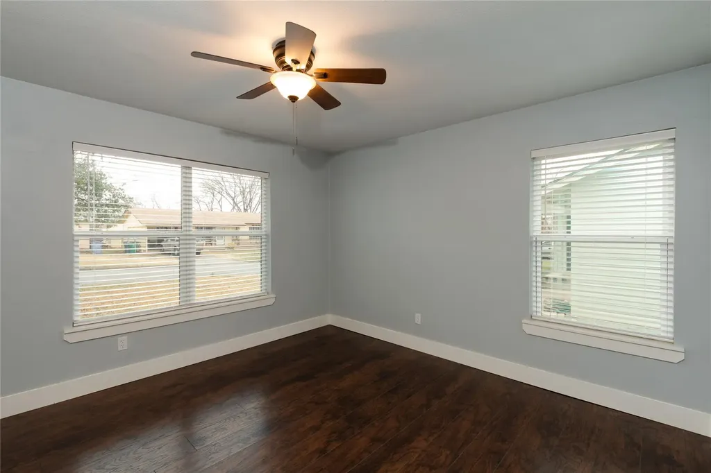 1005 George Street Taylor TX 76574