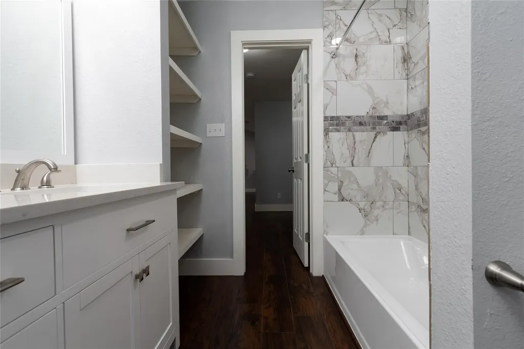 1005 George Street Taylor TX 76574