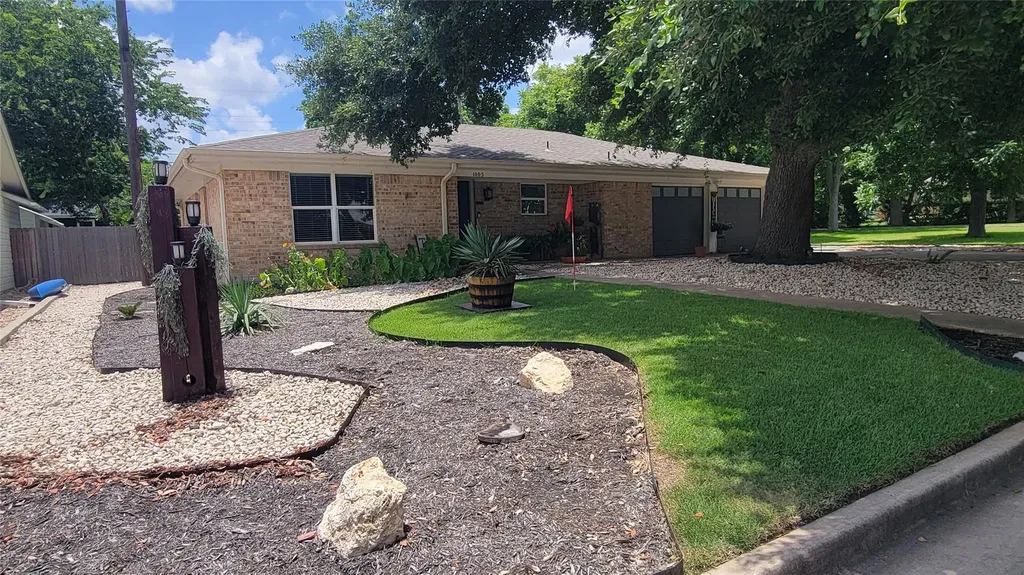 1005 George Street Taylor TX 76574
