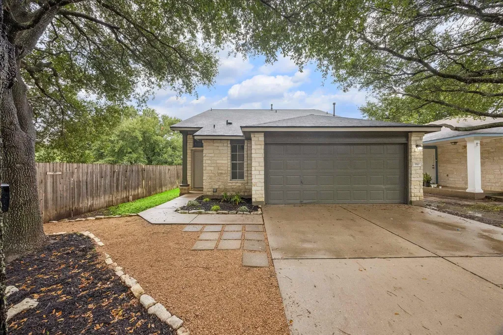 910 Port Daniel Drive Leander TX 78641