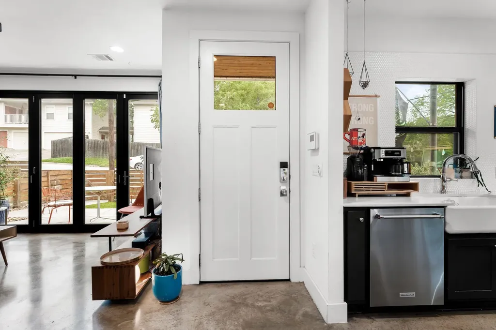 2311 E 18th Street Austin TX 78702