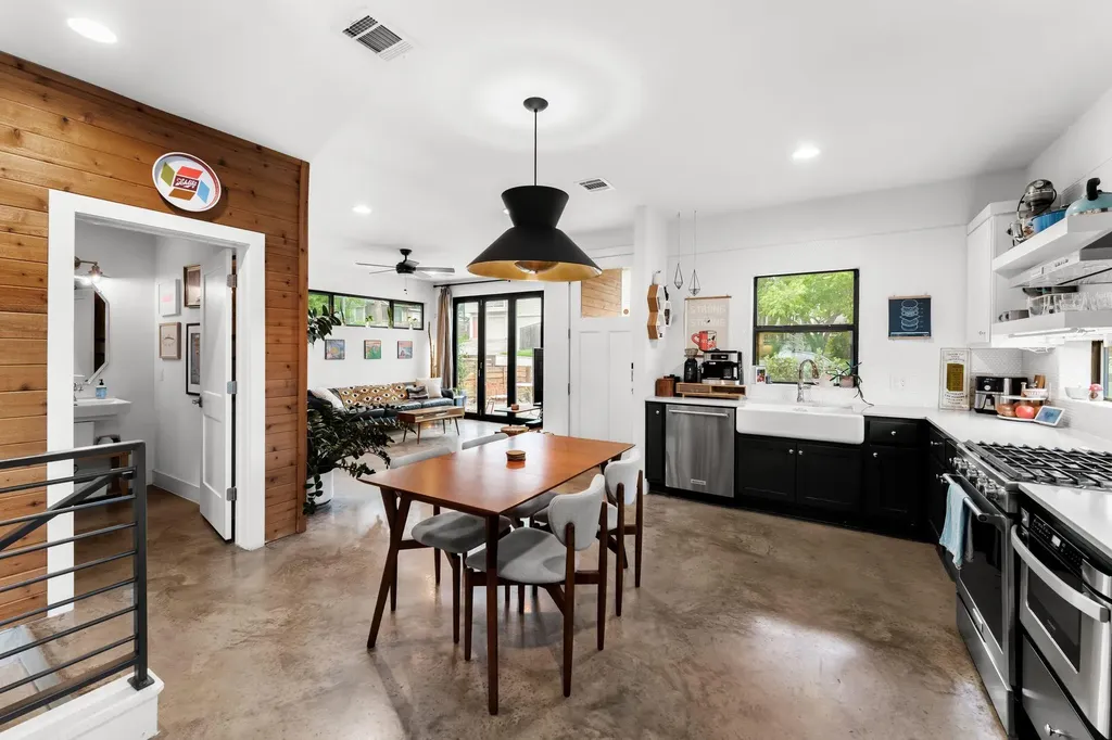 2311 E 18th Street Austin TX 78702