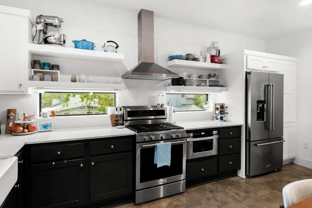 2311 E 18th Street Austin TX 78702
