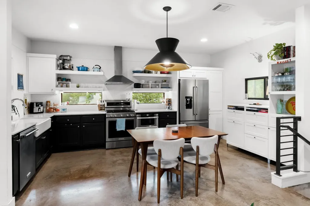 2311 E 18th Street Austin TX 78702