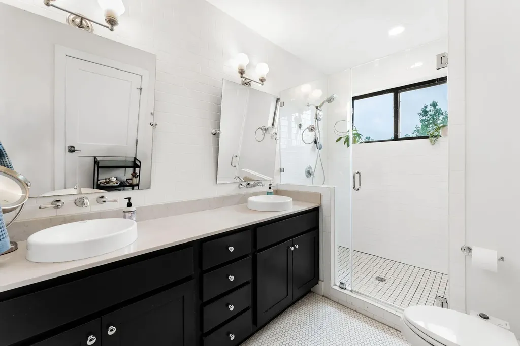 2311 E 18th Street Austin TX 78702