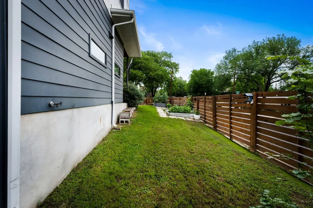 2311 E 18th Street Austin TX 78702