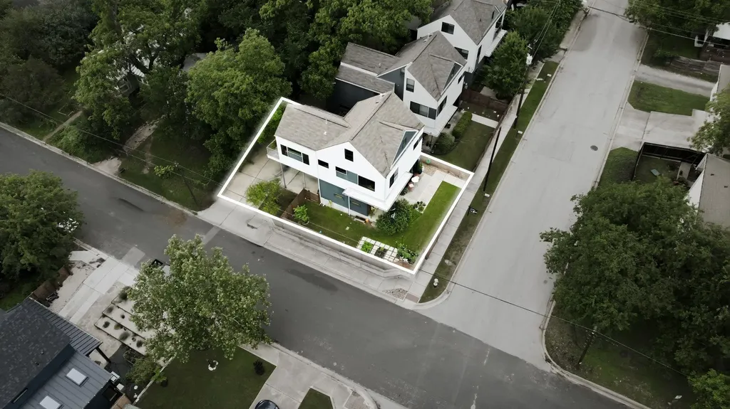 2311 E 18th Street Austin TX 78702
