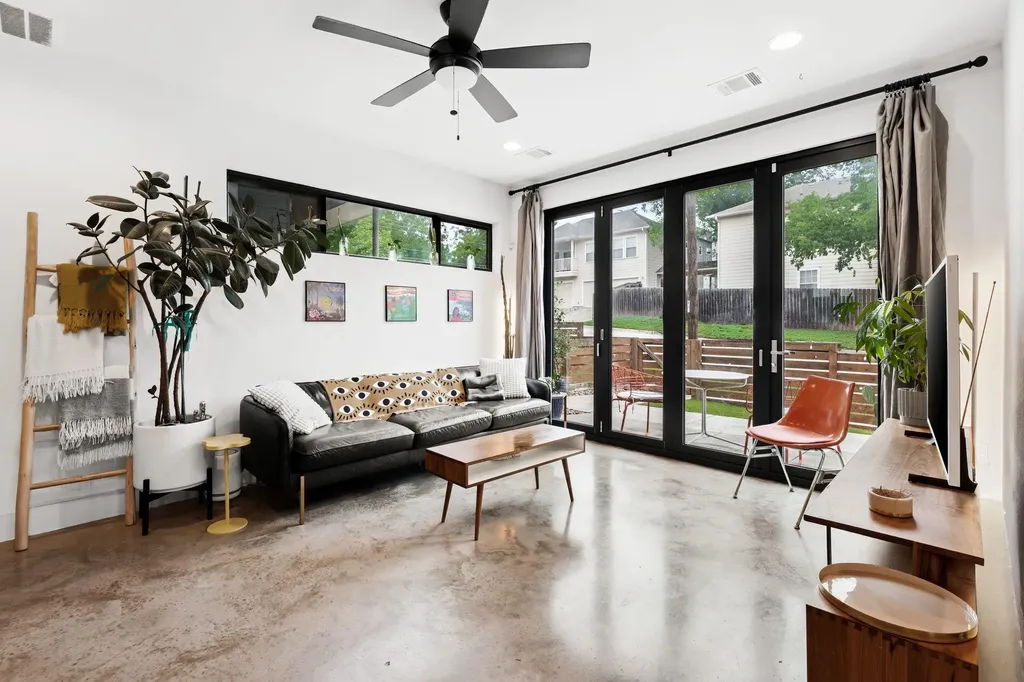 2311 E 18th Street Austin TX 78702