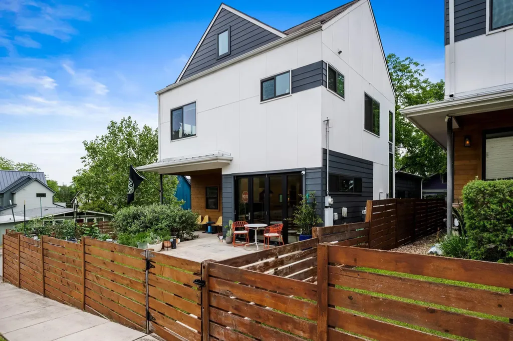 2311 E 18th Street Austin TX 78702