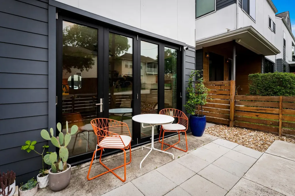 2311 E 18th Street Austin TX 78702