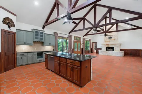 8731 Sh 79 Highway Milano TX 76556