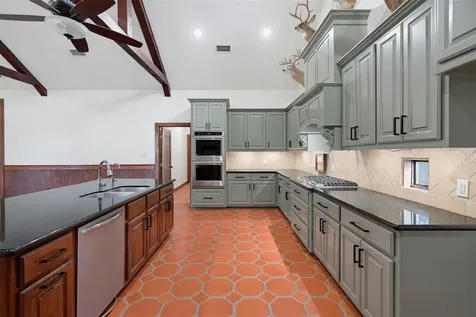8731 Sh 79 Highway Milano TX 76556