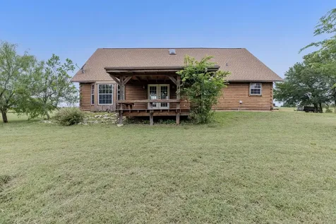 51 County Road 436 Thrall TX 76578
