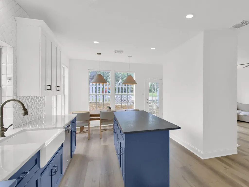 6001 Sierra Arbor Court Austin TX 78759