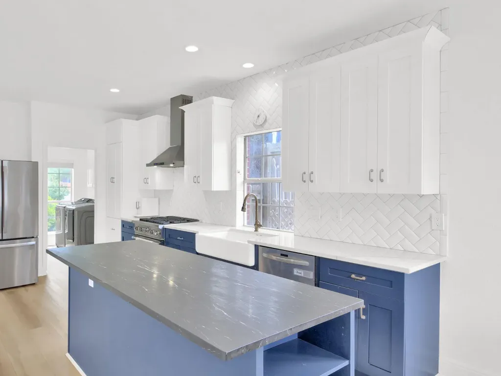 6001 Sierra Arbor Court Austin TX 78759