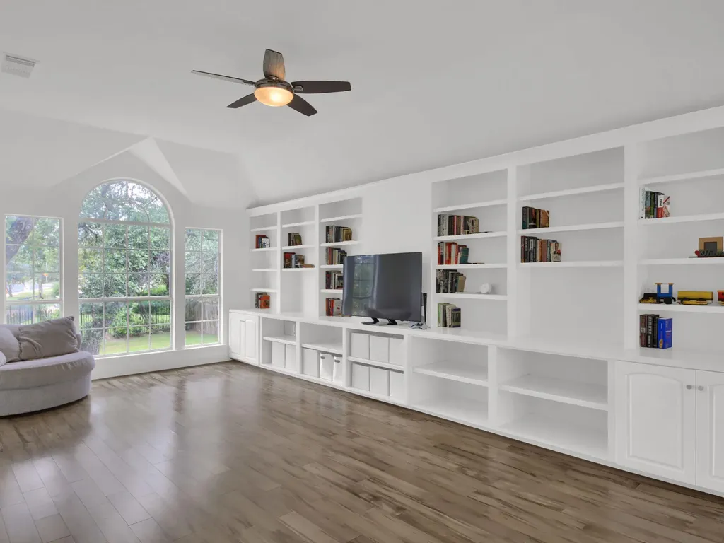 6001 Sierra Arbor Court Austin TX 78759