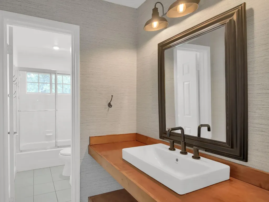 6001 Sierra Arbor Court Austin TX 78759