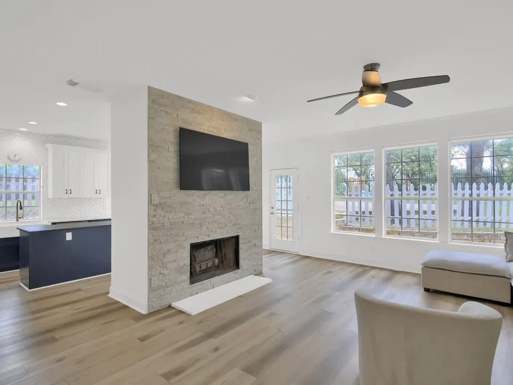 6001 Sierra Arbor Court Austin TX 78759