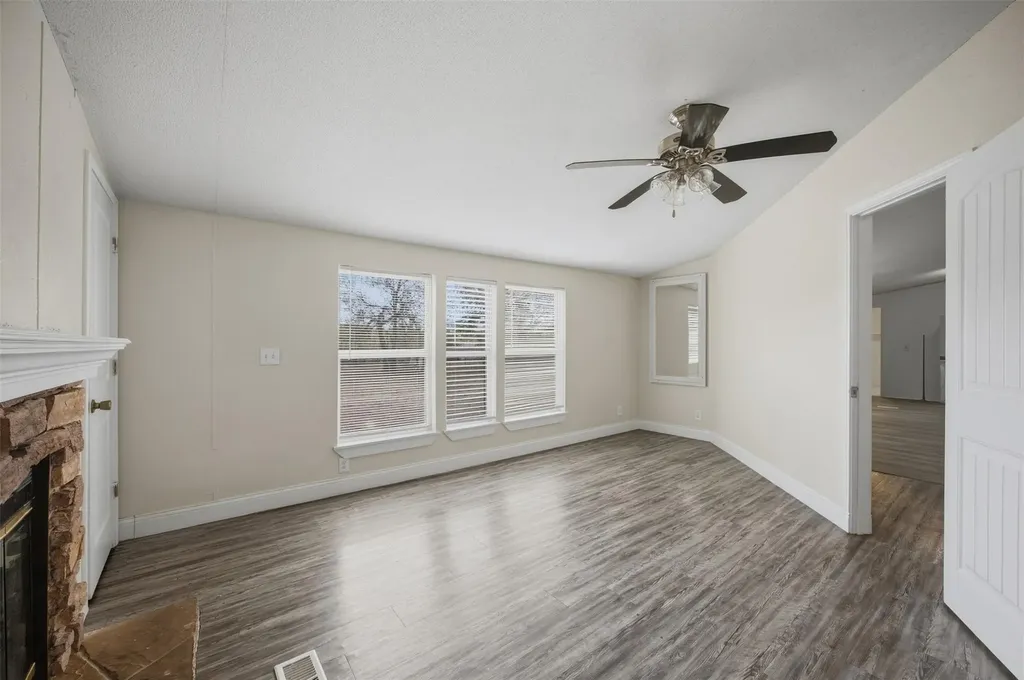 180 Quail Ridge Drive Kyle TX 78640