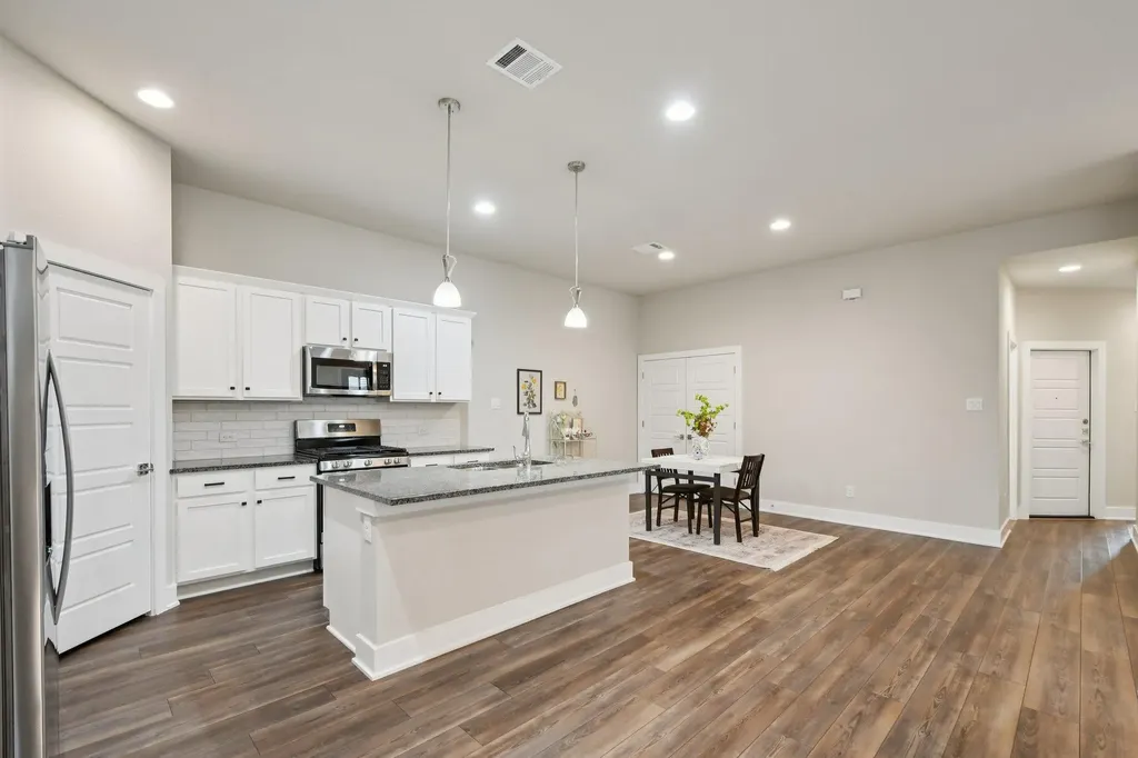 504 Peace Drive Liberty Hill TX 78642