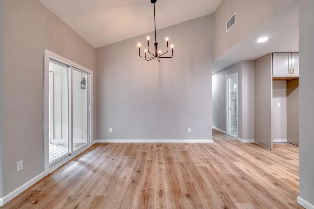 905 Wickfield Lane Austin TX 78753