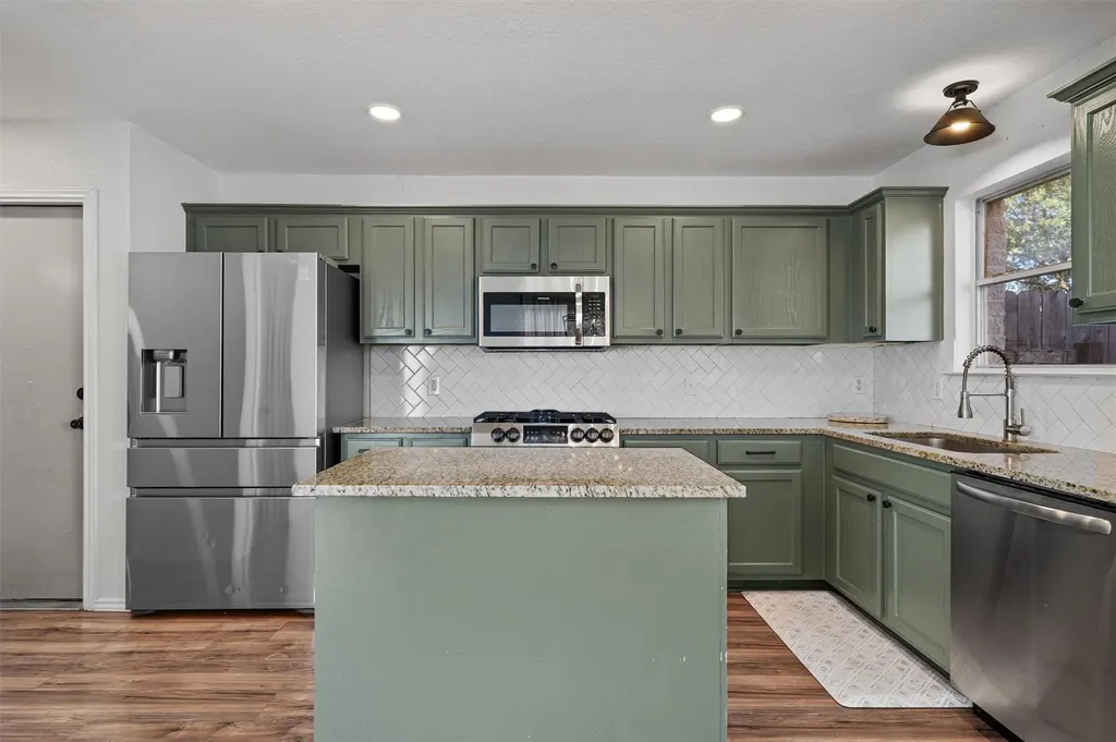 663 Reggie Jackson Trail Round Rock TX 78665