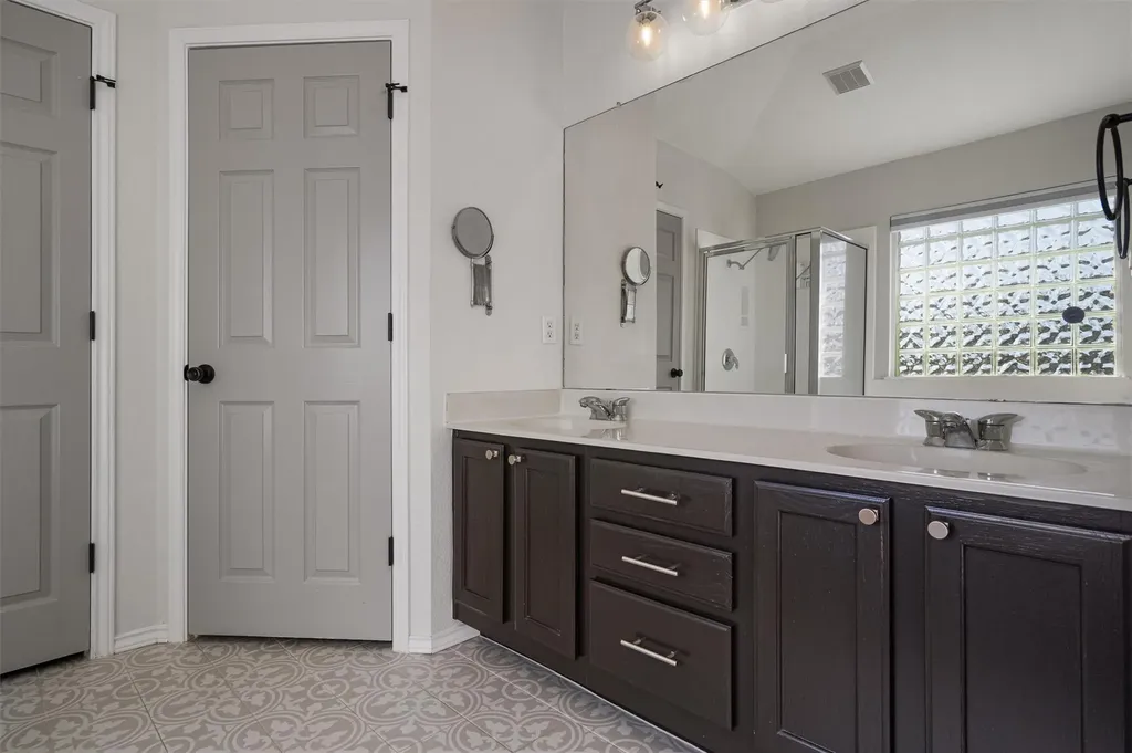 663 Reggie Jackson Trail Round Rock TX 78665