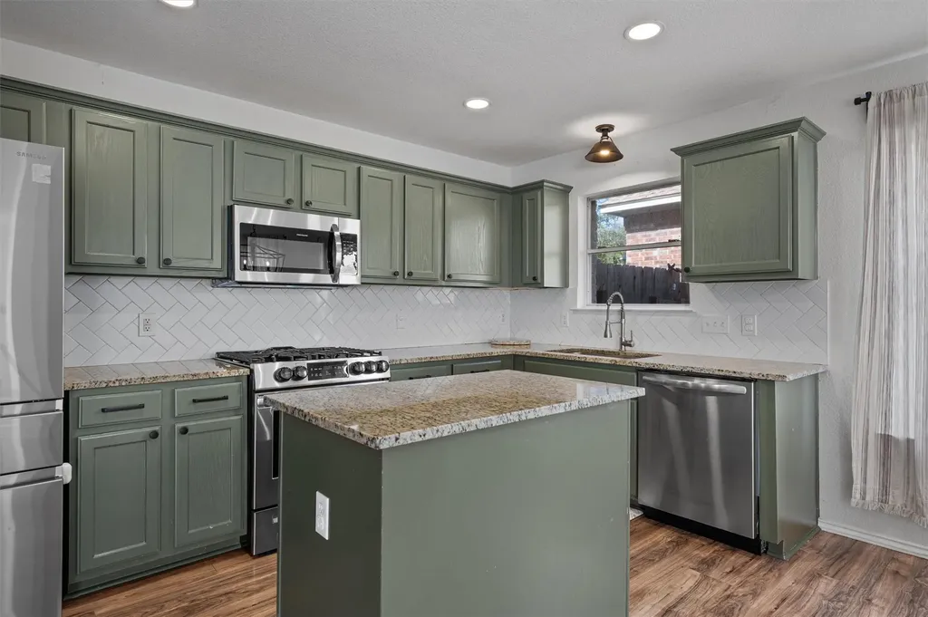 663 Reggie Jackson Trail Round Rock TX 78665