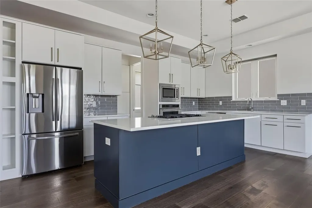 5006 Pecan Springs Road Austin TX 78723