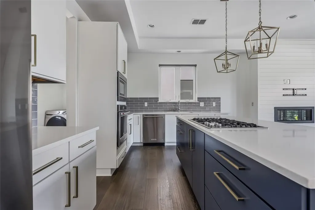 5006 Pecan Springs Road Austin TX 78723