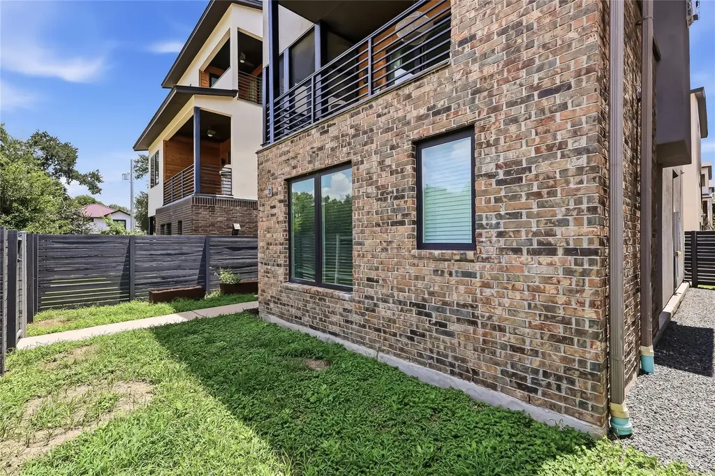 5006 Pecan Springs Road Austin TX 78723