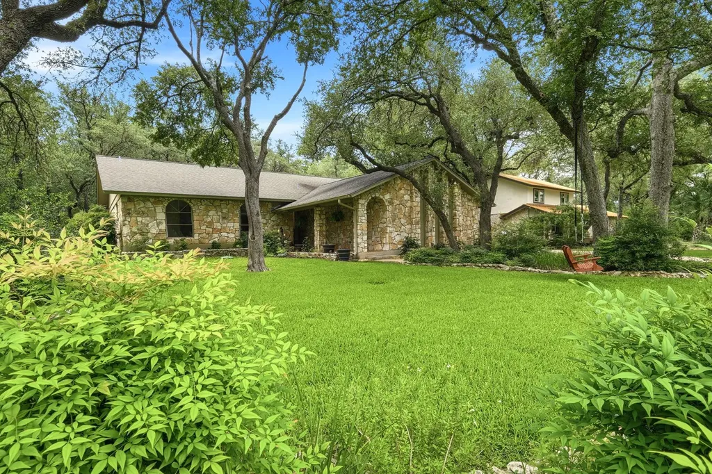11101 Yucca Drive Austin TX 78759