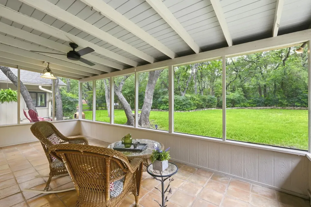 11101 Yucca Drive Austin TX 78759