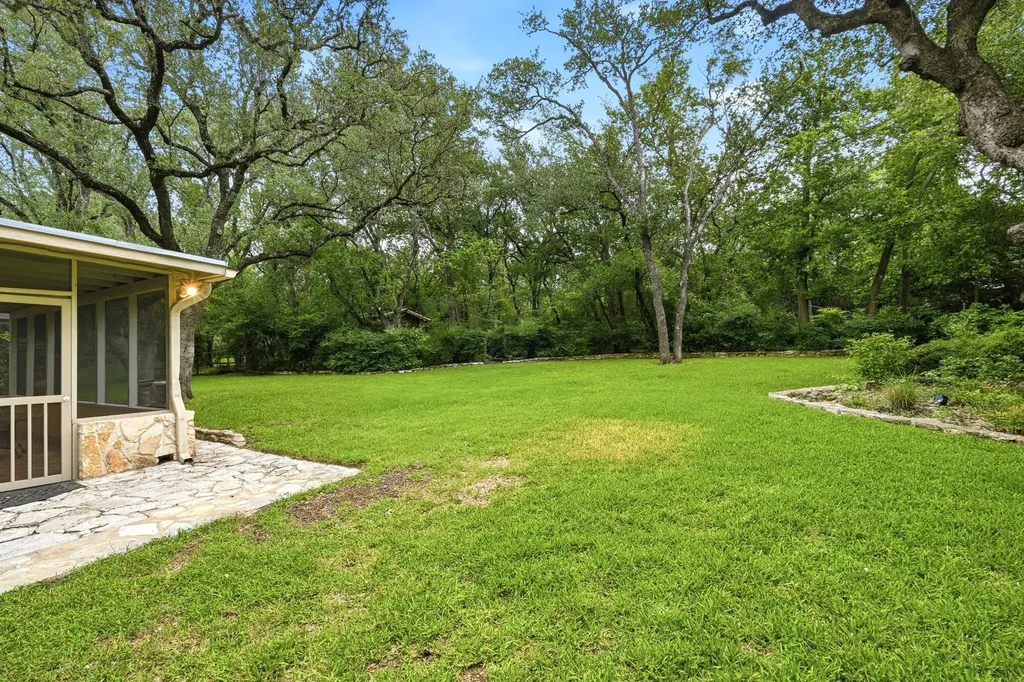 11101 Yucca Drive Austin TX 78759
