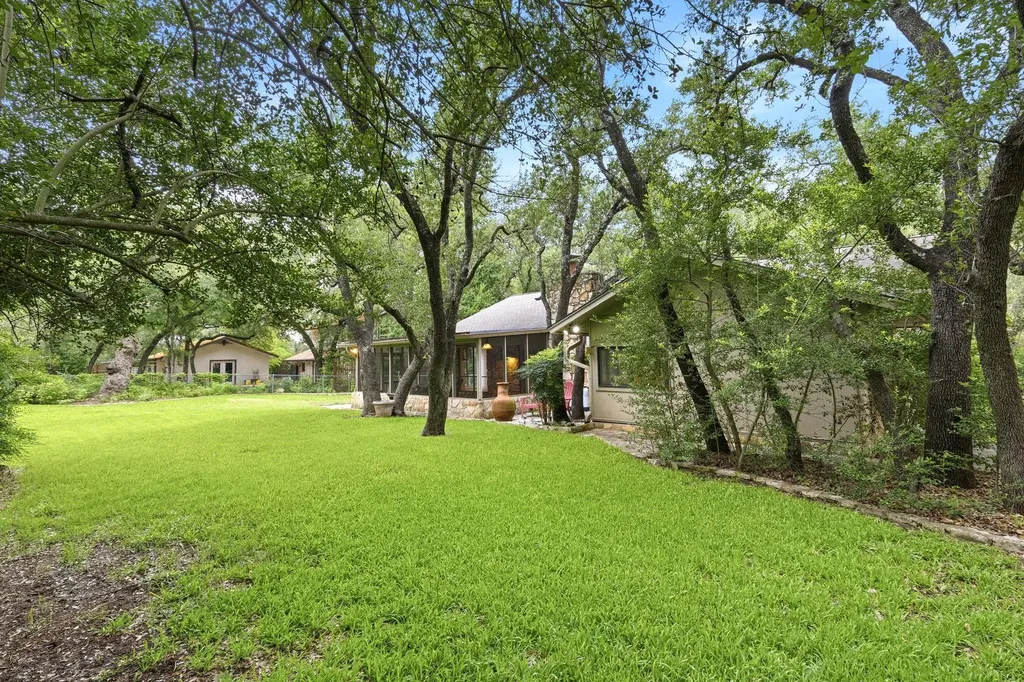 11101 Yucca Drive Austin TX 78759