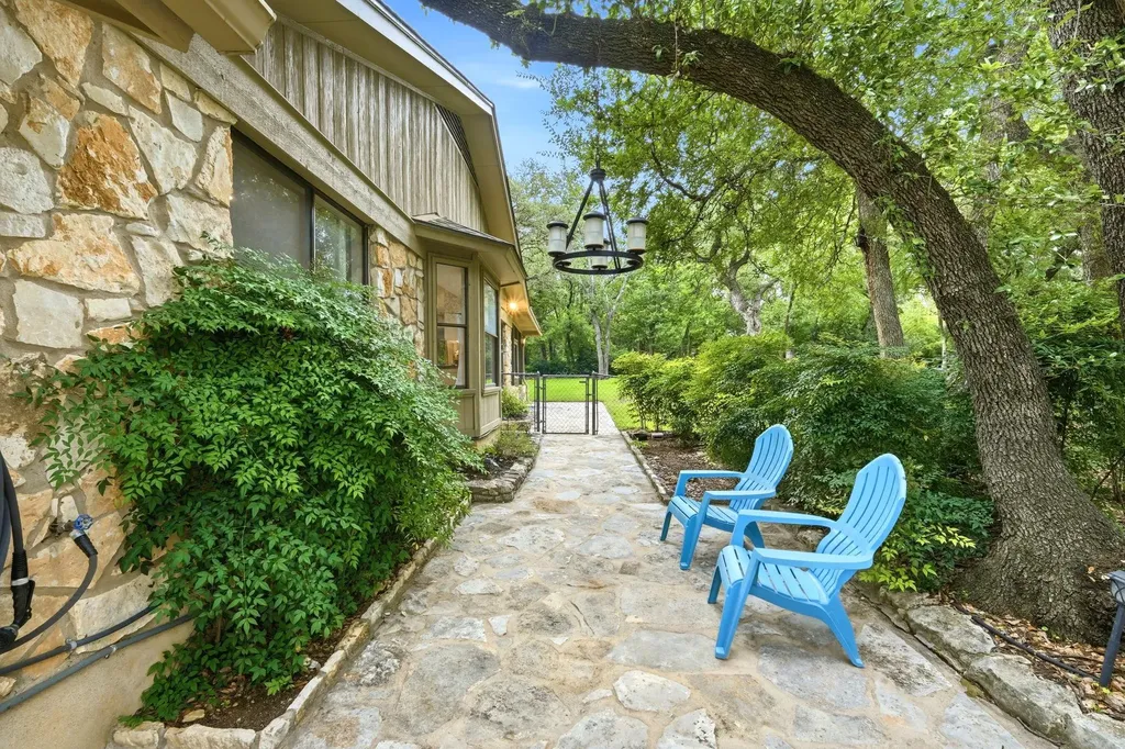 11101 Yucca Drive Austin TX 78759
