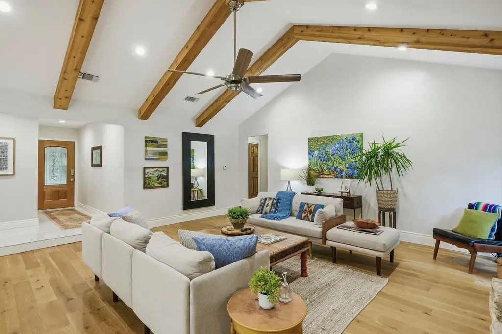 11101 Yucca Drive Austin TX 78759