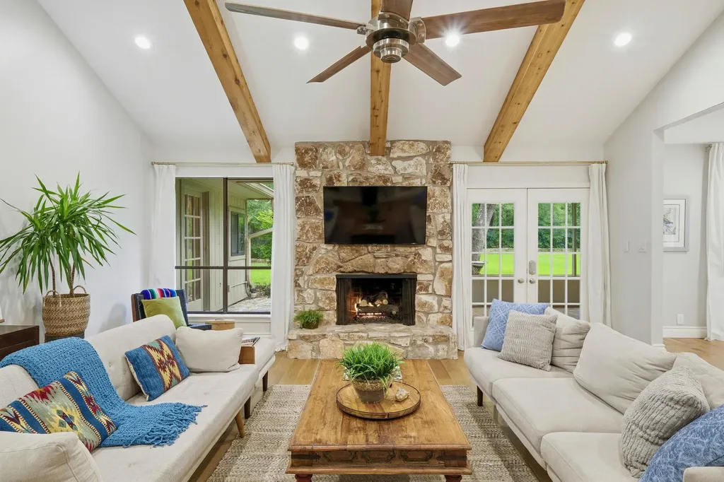 11101 Yucca Drive Austin TX 78759