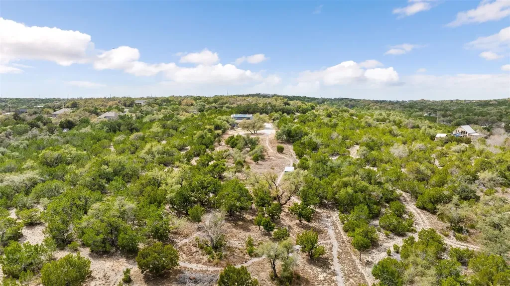 900 Deer Creek Circle Dripping Springs TX 78620