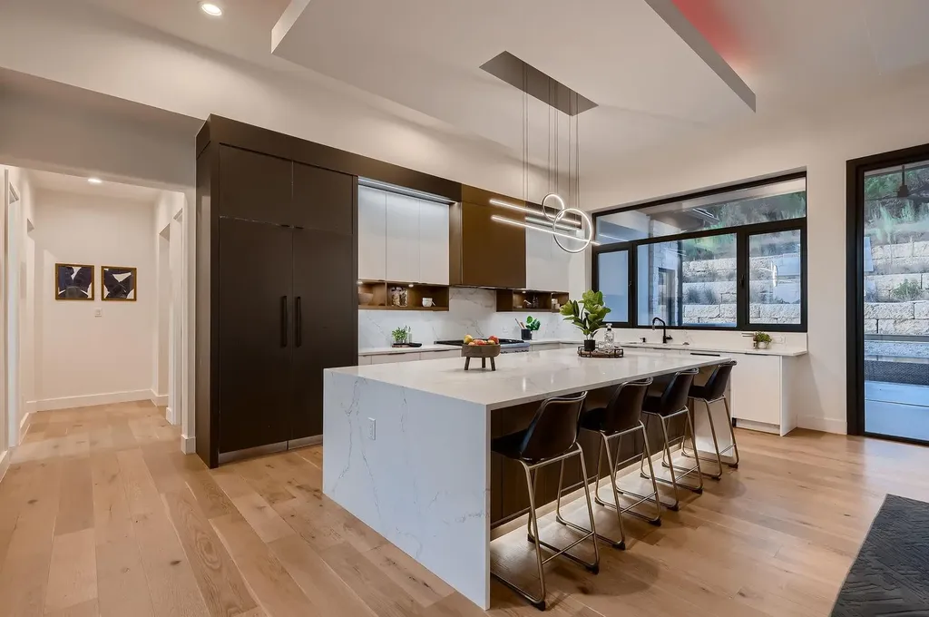 106 Bella Montagna Circle Austin TX 78734